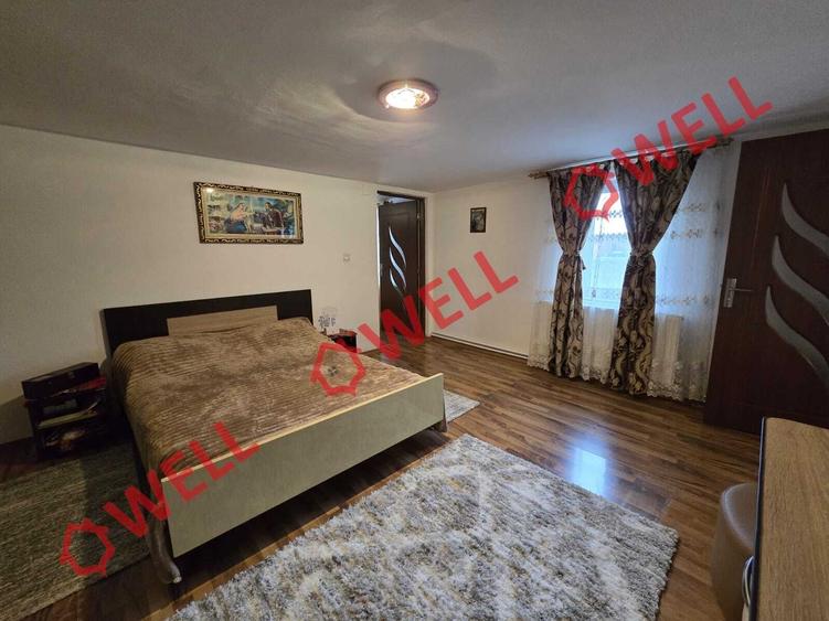 Casă cu 3 camere cu Teren 3233 Mp în Central