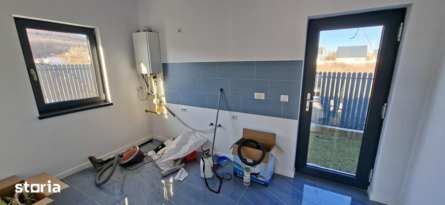 Casă cu 3 camere cu Teren 270 Mp în Central