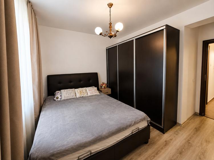 Apartament cu 2 camere decomandat în Metalurgiei