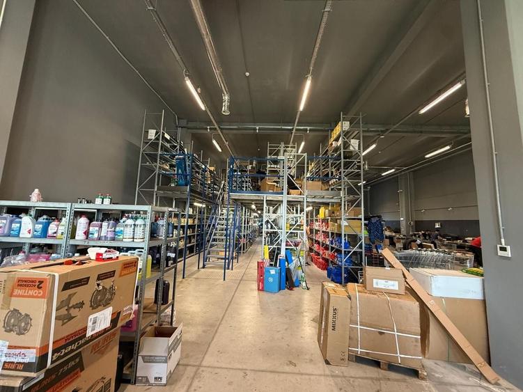 Spațiu industrial, de 3,624 mp, în Theodor Pallady