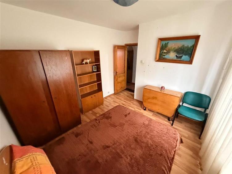 Apartament cu 2 camere decomandat, mobilat în Canta