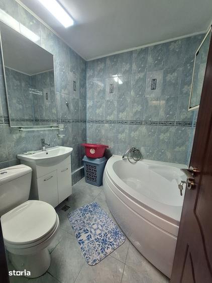 Apartament cu 3 camere, mobilat în 13 Septembrie