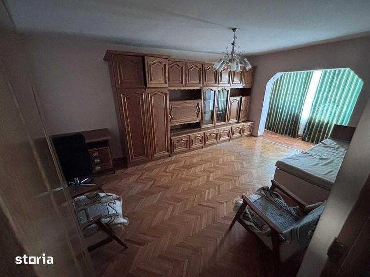 Apartament cu 3 camere decomandat în Mărăști