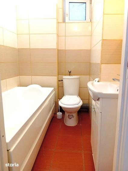 Apartament cu 3 camere decomandat în Aradul Nou