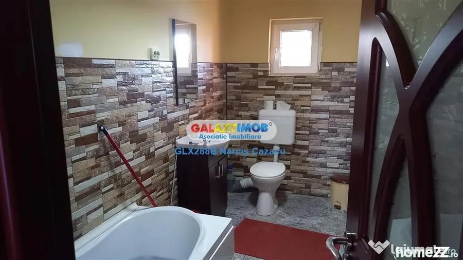 Casă cu 7 camere cu Teren 359 Mp în 1 Mai