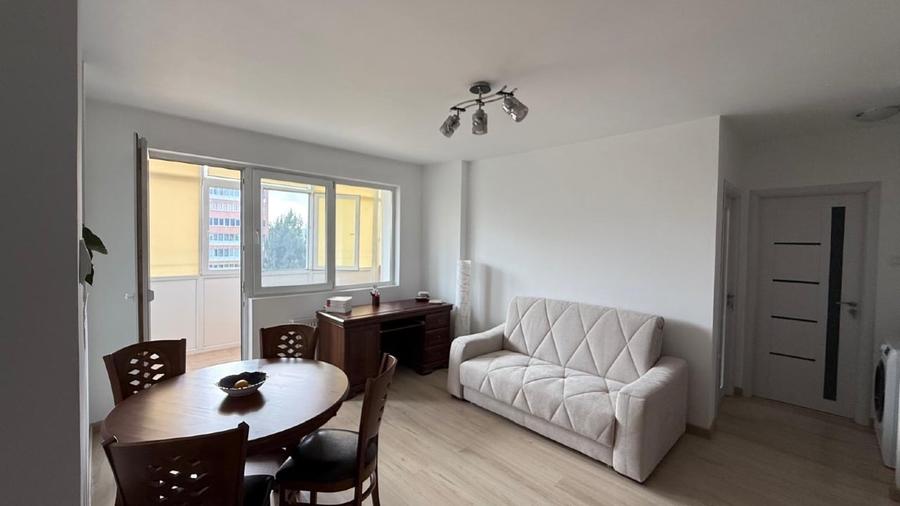 Apartament cu 2 camere semidecomandat, mobilat în Unirii