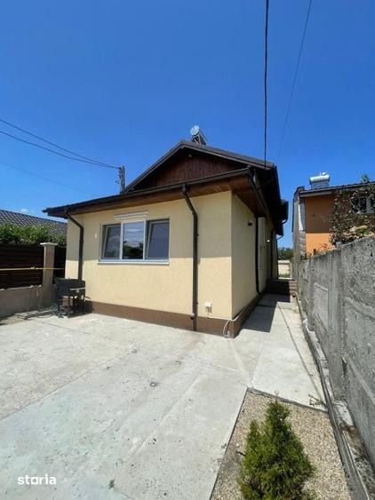 Casă cu 5 camere cu Teren 562 Mp în Răucești