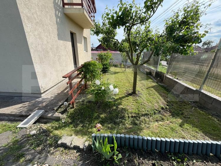 Casă individuală cu 4 camere cu Canalizare în Tureni