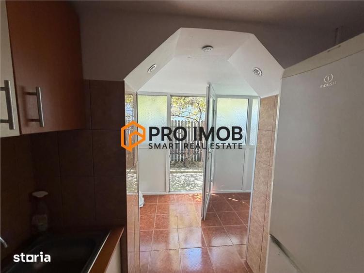 Casă cu 3 camere decomandat cu Teren 200 Mp în Mihai Viteazu