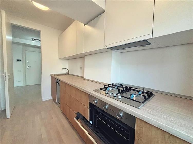 Apartament cu 2 camere decomandat, mobilat în P-ța Mihai Viteazu