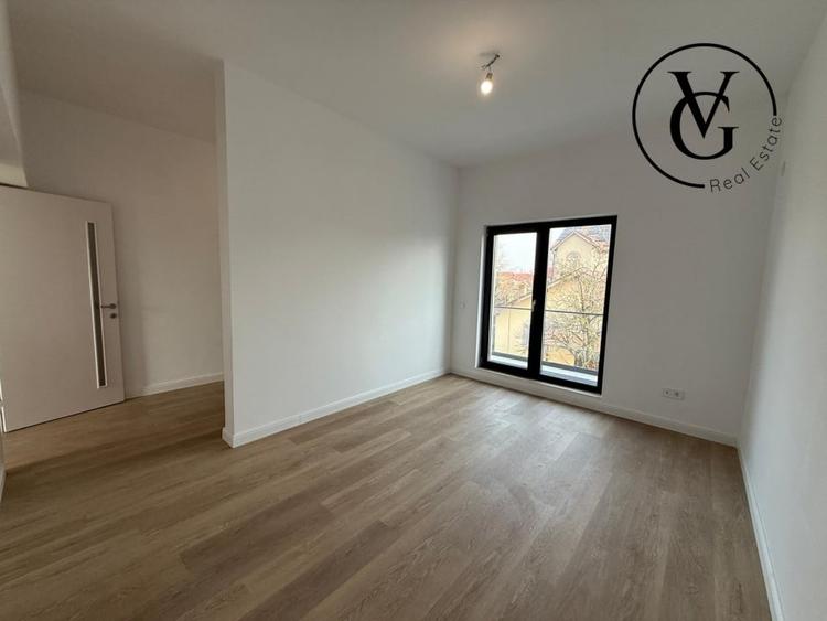 Duplex cu 4 camere cu Canalizare în Corbeanca