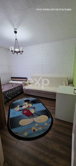 Apartament cu 2 camere semidecomandat, mobilat în Aleea Trandafirilor