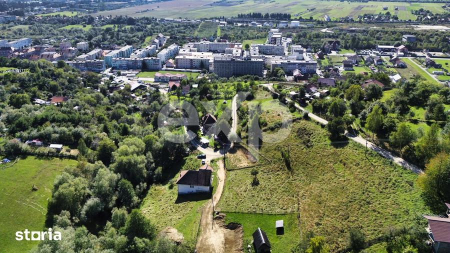 Teren intravilan 1.000 mp in Zarnesti zona linistita - 2