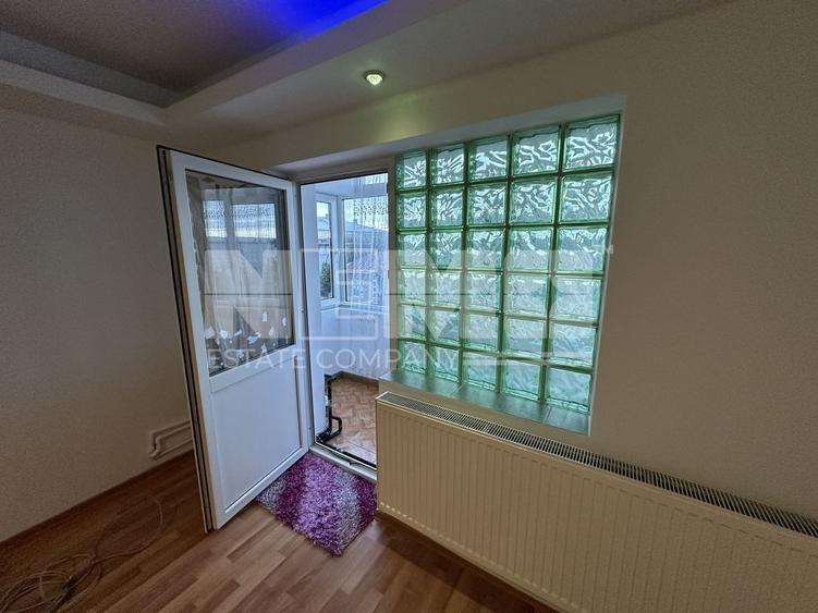 Apartament cu 3 camere semidecomandat în Central