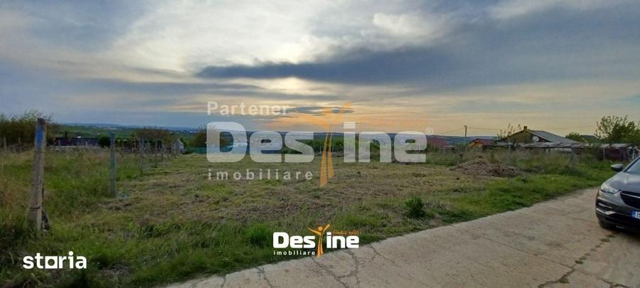 Teren de 974 mp, în Bucium