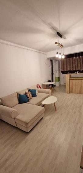 Apartament cu 2 camere decomandat, mobilat în Rahova