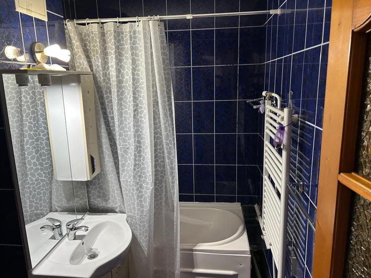 Apartament cu 2 camere decomandat în Exterior Vest