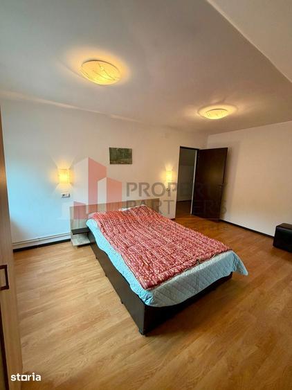 Casă cu 7 camere cu Teren 406 Mp în Predeluț