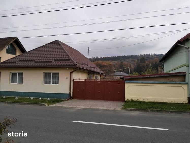 Casă cu 2 camere cu Teren 120 Mp în Central
