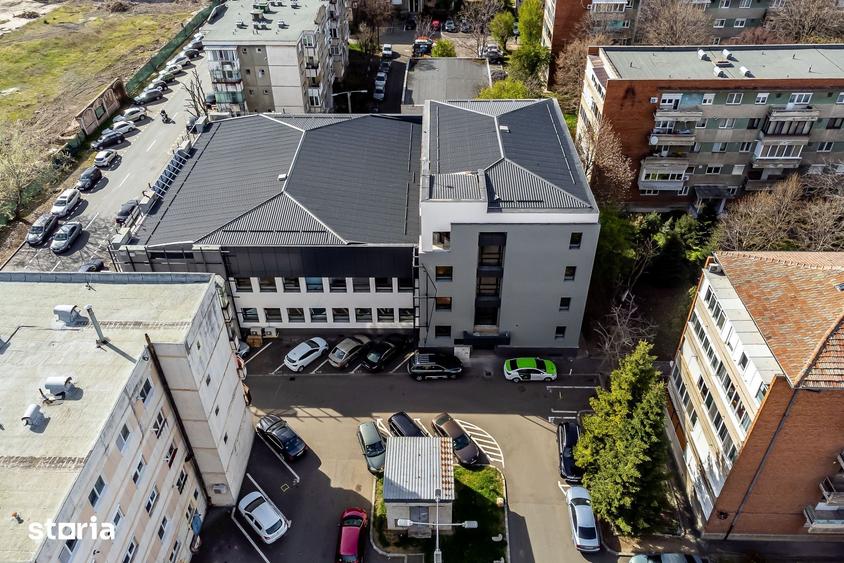 Spațiu comercial, de 617 mp, în Central