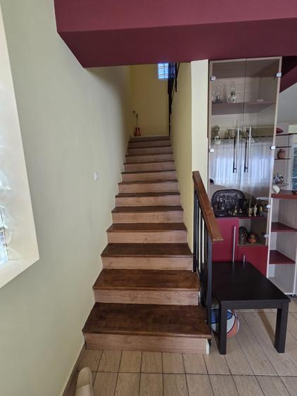 Casă cu 3 camere cu Teren 100 Mp în Florești