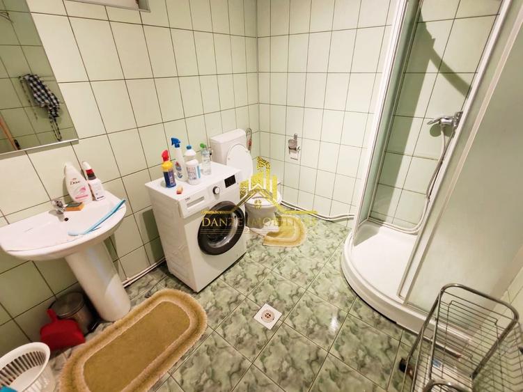 Apartament cu 3 camere semidecomandat, mobilat în Gheorgheni
