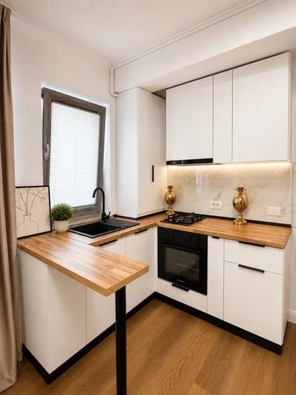 Apartament cu 2 camere semidecomandat, mobilat în 1 Mai