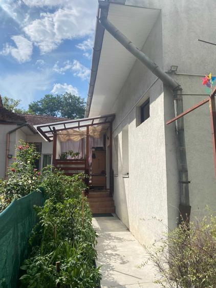 Casă cu 2 camere în Central