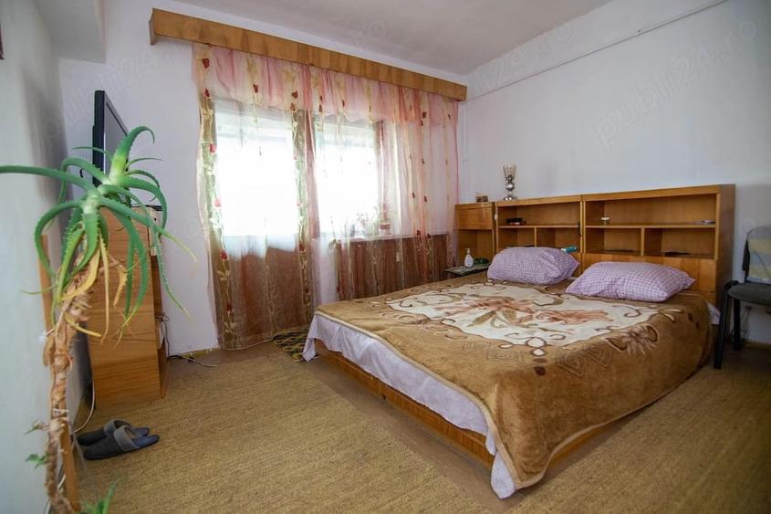Apartament cu 4 camere decomandat în Central
