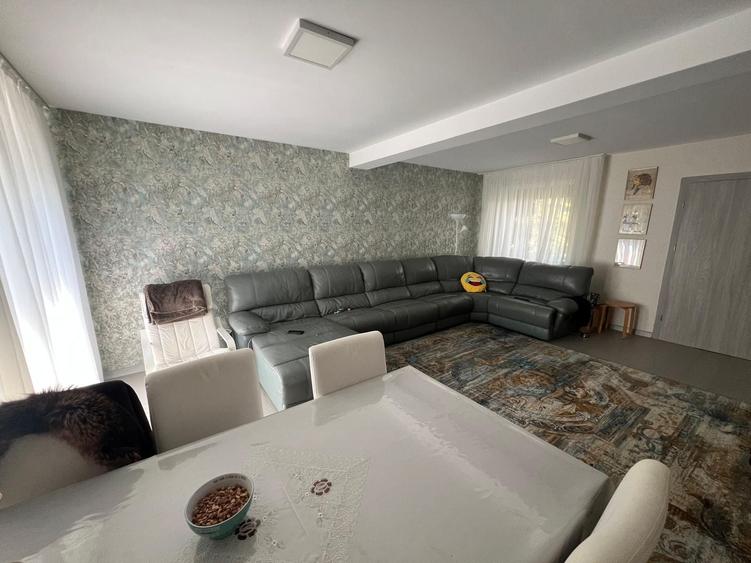 Duplex cu 4 camere cu Canalizare în Pipera