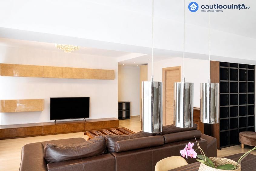 Apartament cu 4 camere, mobilat în Băneasa