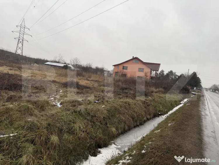 Teren de 1049 mp, în Priseaca