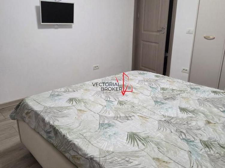 Apartament cu 3 camere semidecomandat în Basarabia