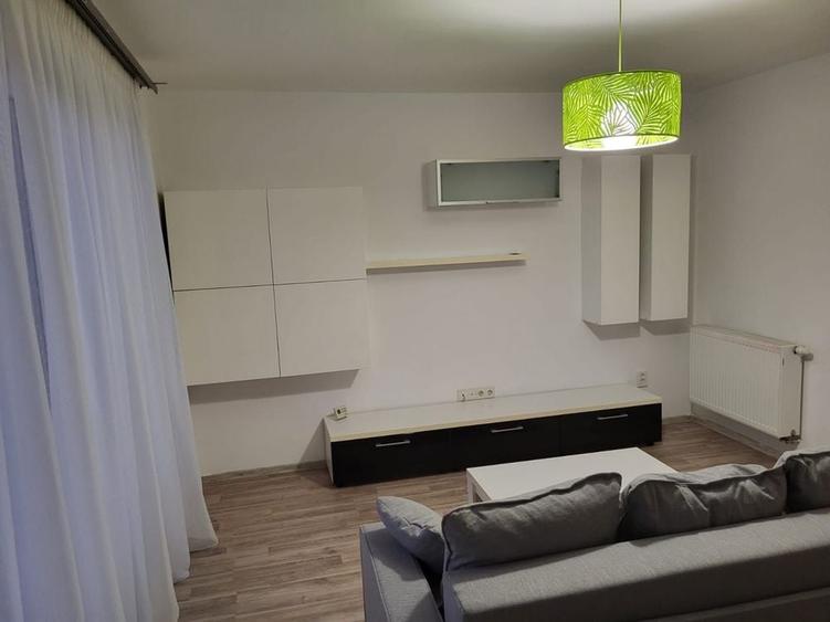 Direct proprietar -inchiriez ap cu 2 camere in Avantgarden 3 - 3