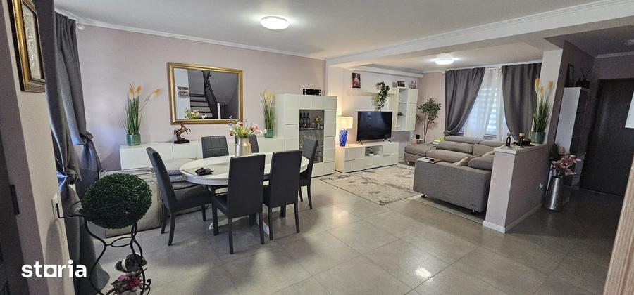 Casă cu 5 camere cu Teren 200 Mp în Central