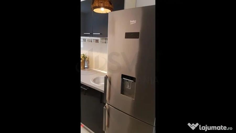Apartament cu 2 camere decomandat în Victoriei