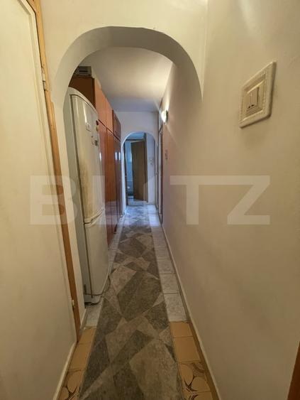 Apartament cu 3 camere decomandat, mobilat în Sud