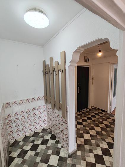 Apartament cu 2 camere decomandat în Casa de Cultură
