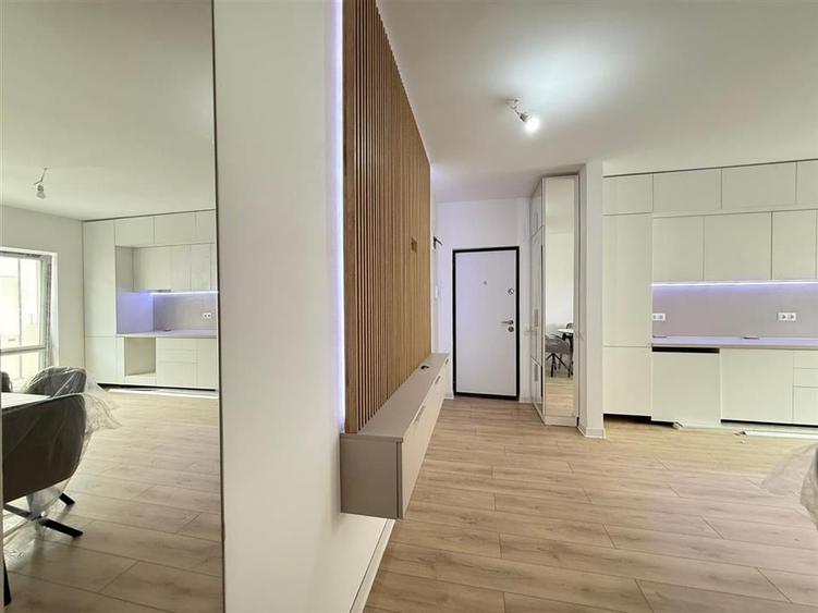 Apartament cu 3 camere decomandat în Exterior Sud