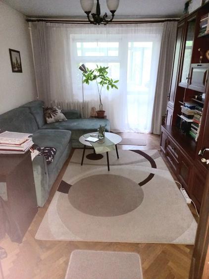 Apartament cu 2 camere semidecomandat în Podul de Piatră
