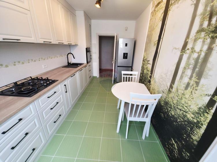 Apartament cu 2 camere decomandat, mobilat în Calea Romanului