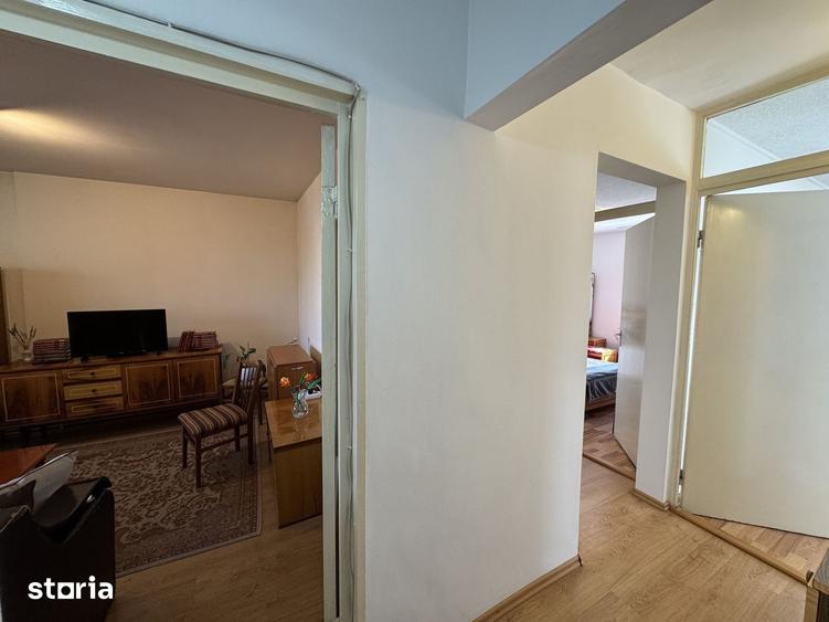 Apartament cu 3 camere decomandat, mobilat în Florilor