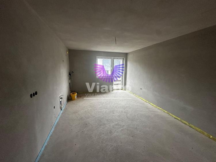 Casă individuală cu 5 camere cu Canalizare în Exterior Est