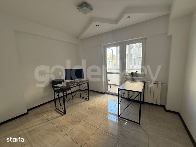 Apartament cu 4 camere decomandat, mobilat în Central