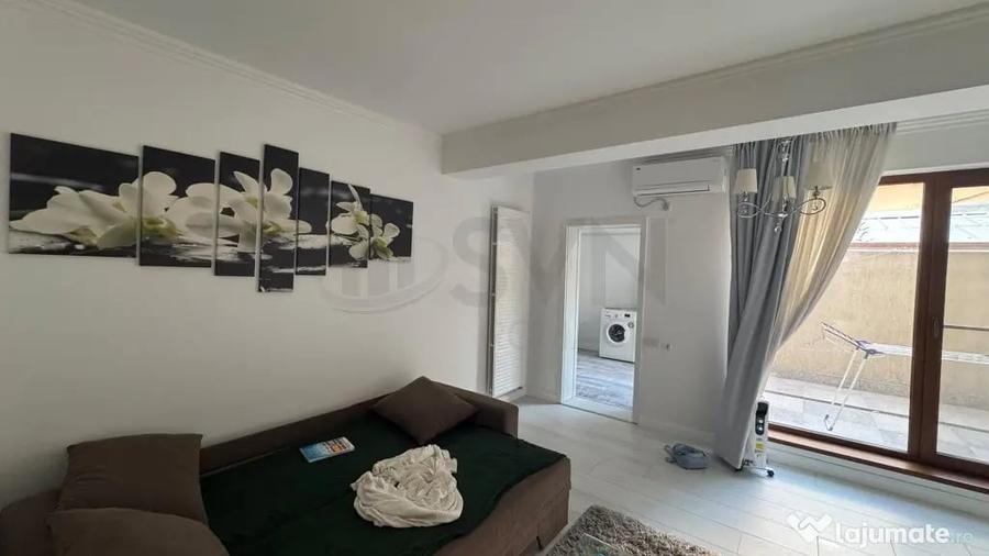 Apartament cu 3 camere decomandat în Aviației