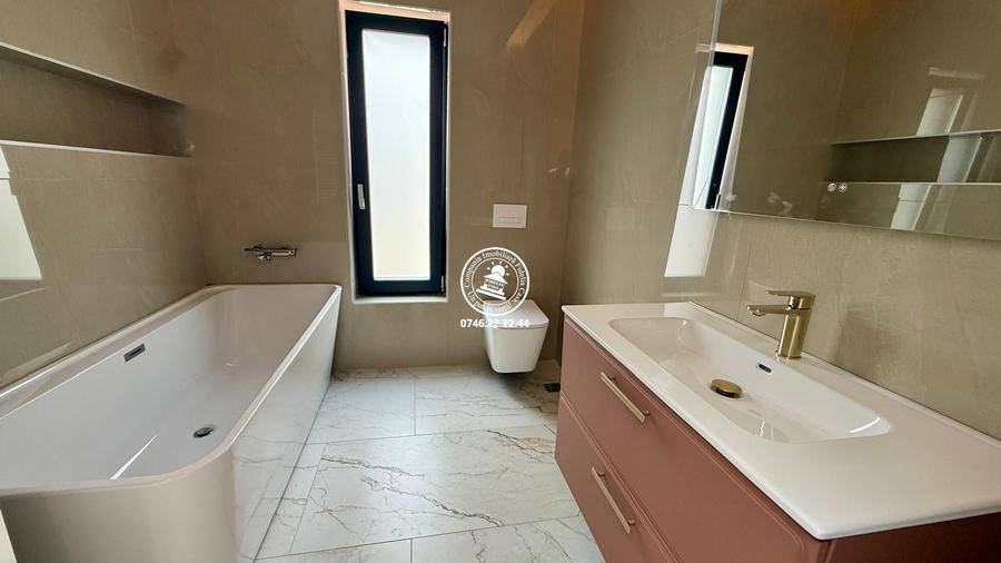 Casă cu 5 camere cu Teren 400 Mp în Valea Lupului