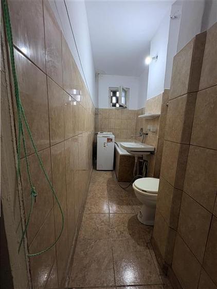 Apartament cu 2 camere semidecomandat în Inel II
