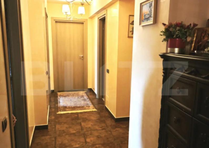 Apartament cu 3 camere decomandat în Central
