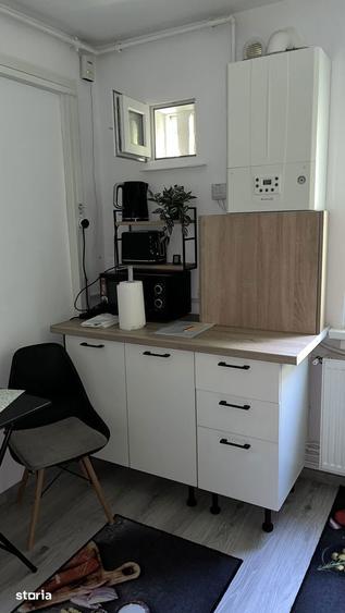 Apartament cu 2 camere semidecomandat în Tractorul