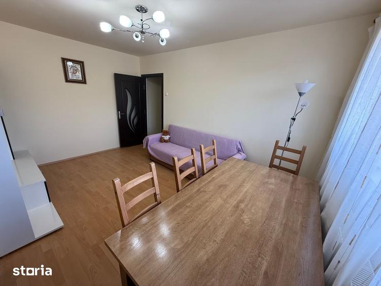 Apartament cu 2 camere, mobilat în Central